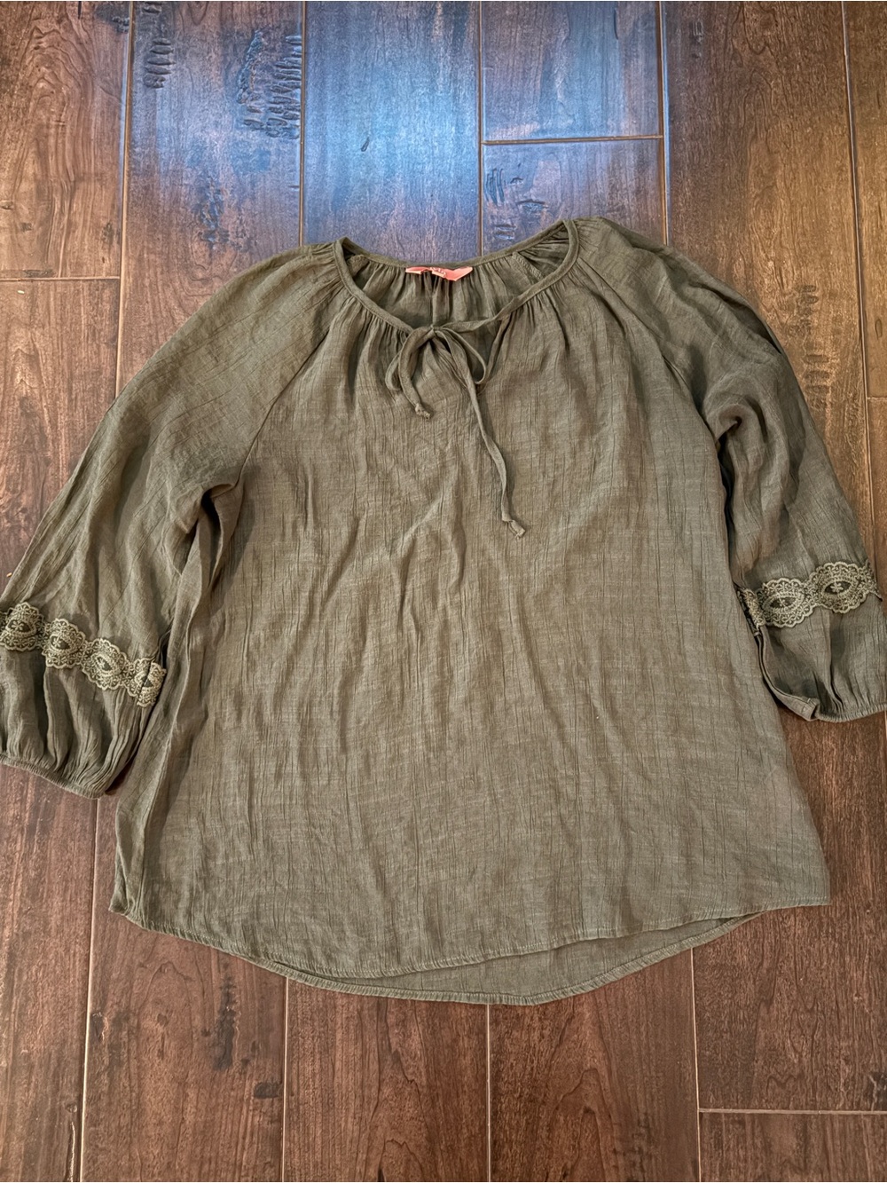 Iyla Olive Green Boho Blouse | Size Medium | Lace Sleeve Peasant Top - Picture 5 of 6